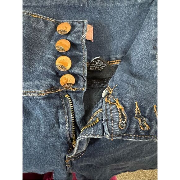 Blue Jean shorts - Picture 3 of 9